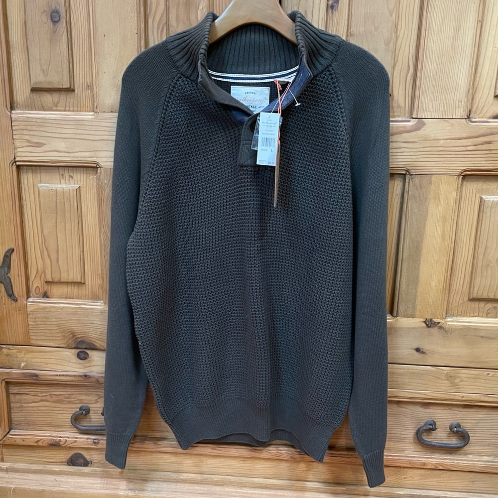 Men’s sweater